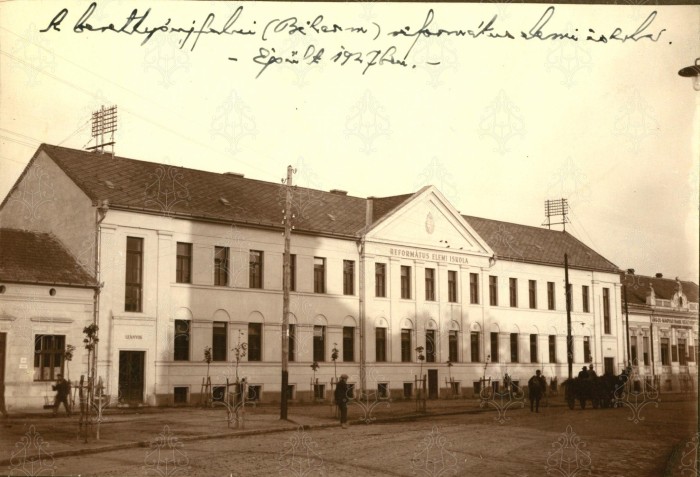 Berettyóújfalui ref. elemi iskola. (Épült: 1927)