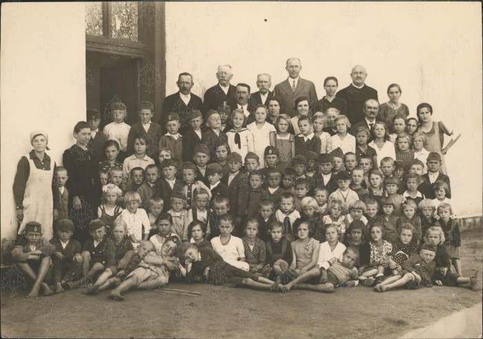 1934.szept. tanévnyitó csoportkép