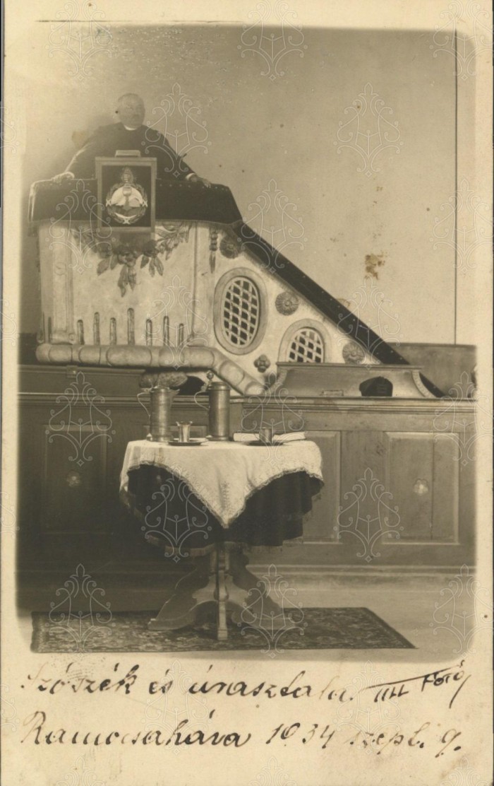 Templombelső: szószék, úrasztala (1934. szept. 9.)